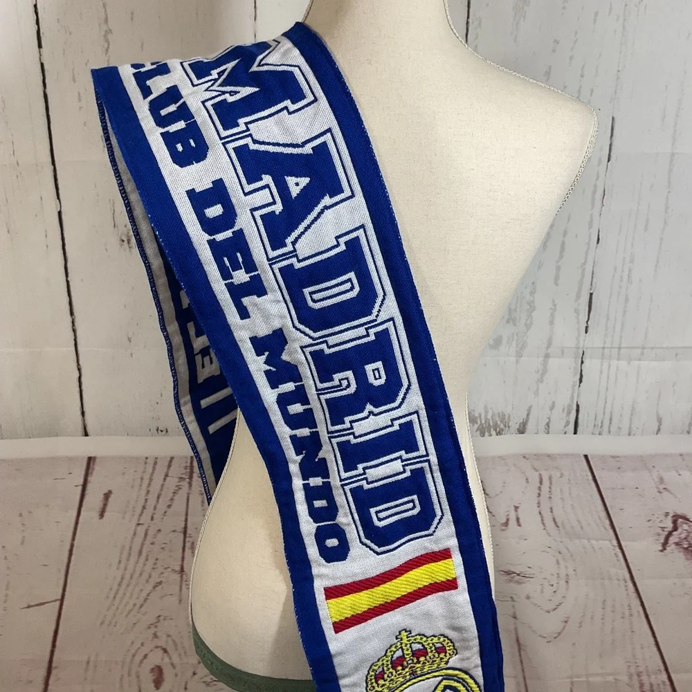 Real Madrid CF Official Soccer Futbol Knit Scarf El Mejor Club Del Mundo Spain